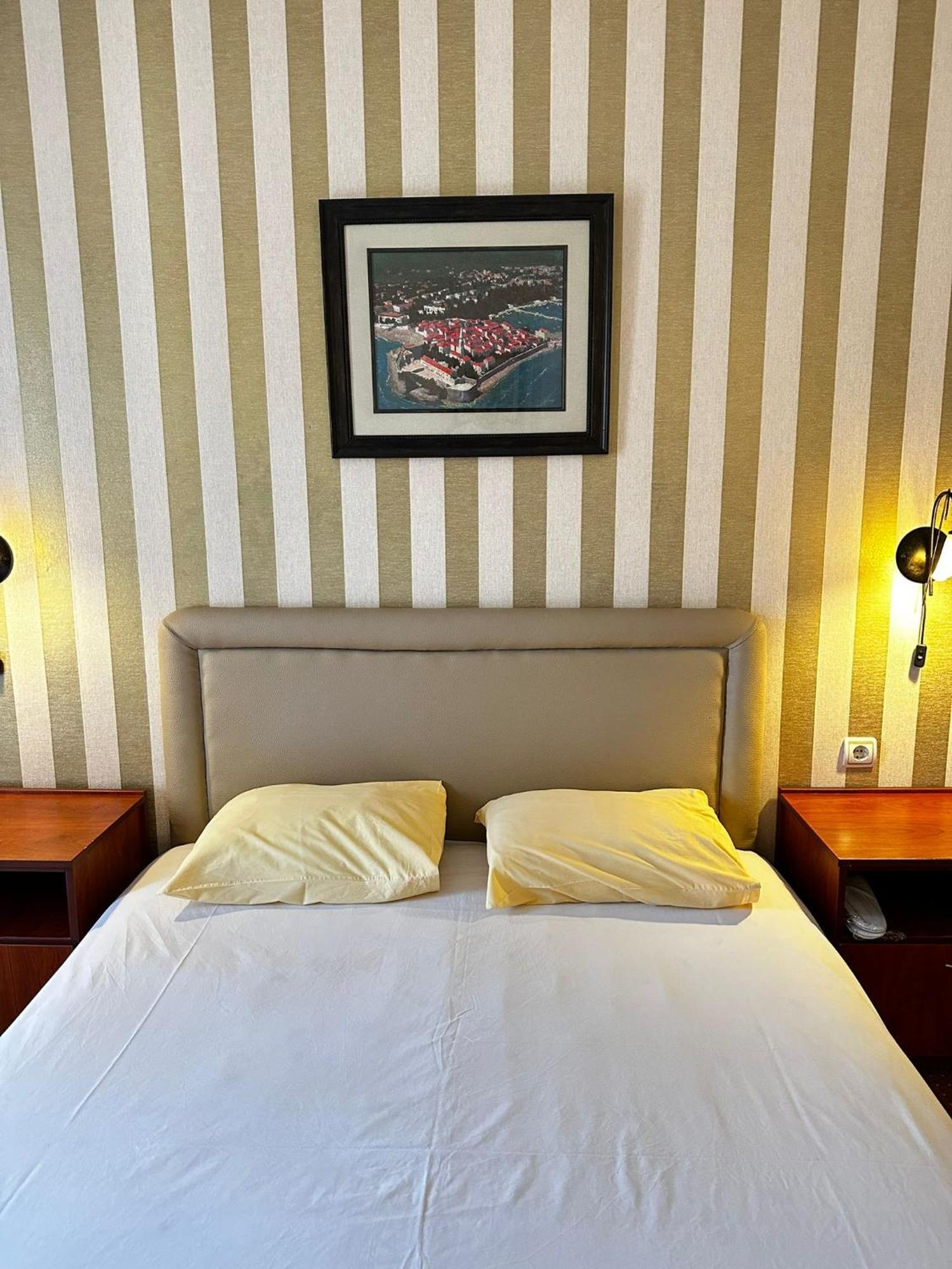 Central Hotel-Будва Экстерьер фото